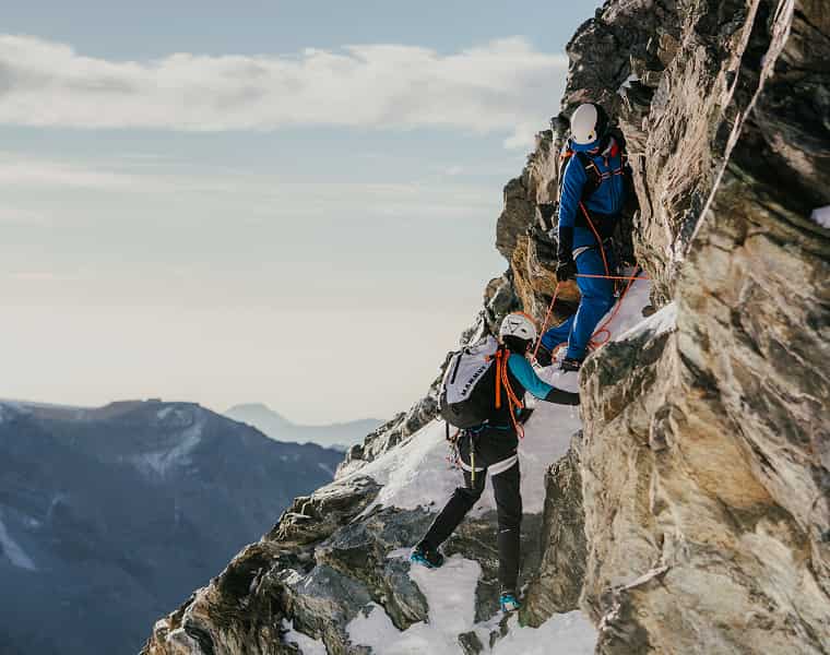 Seilschaft mit Mammut Ausrüstung