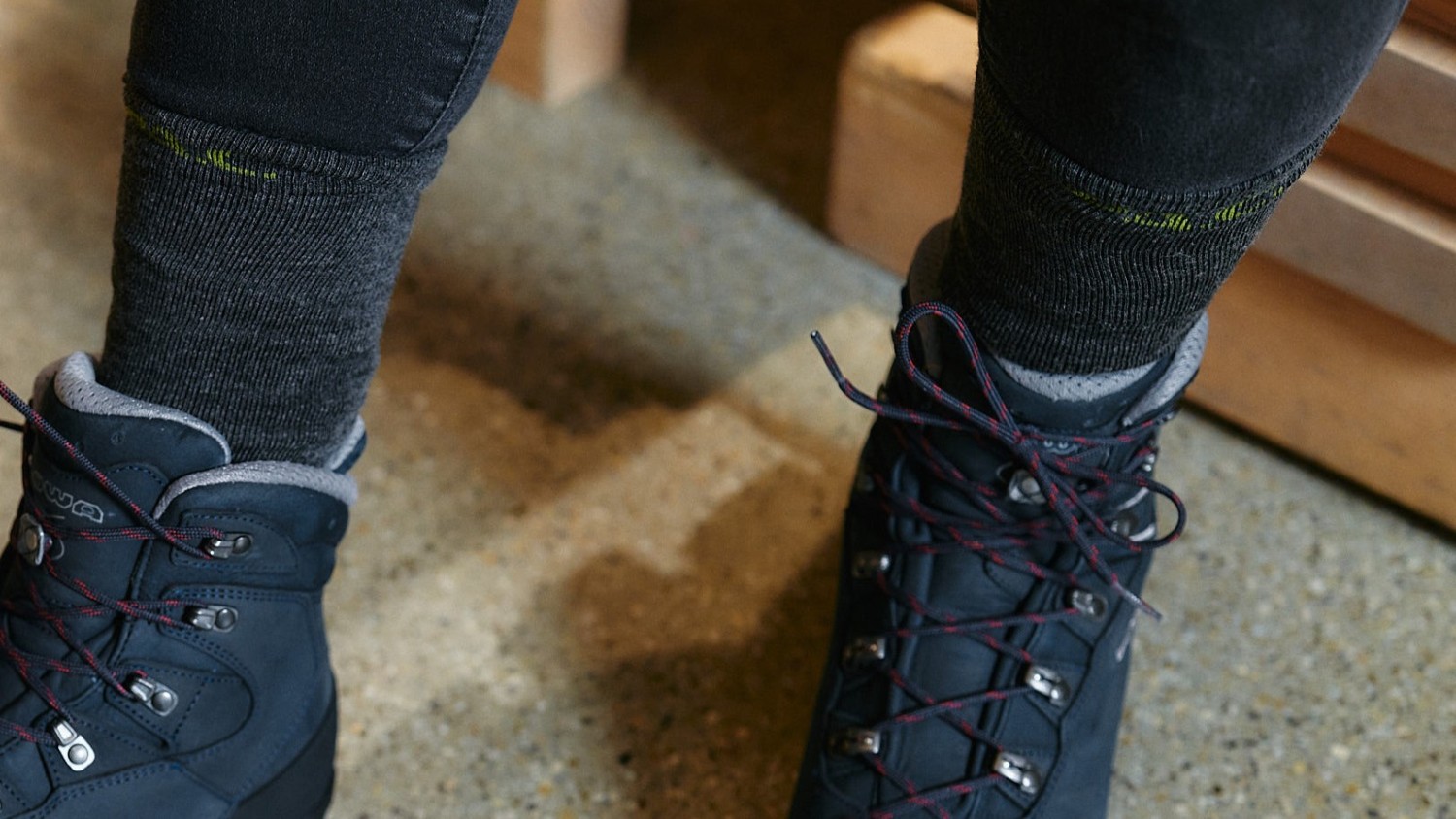 Merino- oder Kunstfaser-Wandersocken: Was ist die bessere Wahl? 