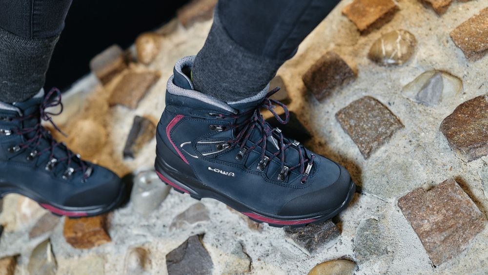 Wanderschuhe einlaufen: So vermeidest du Druckstellen